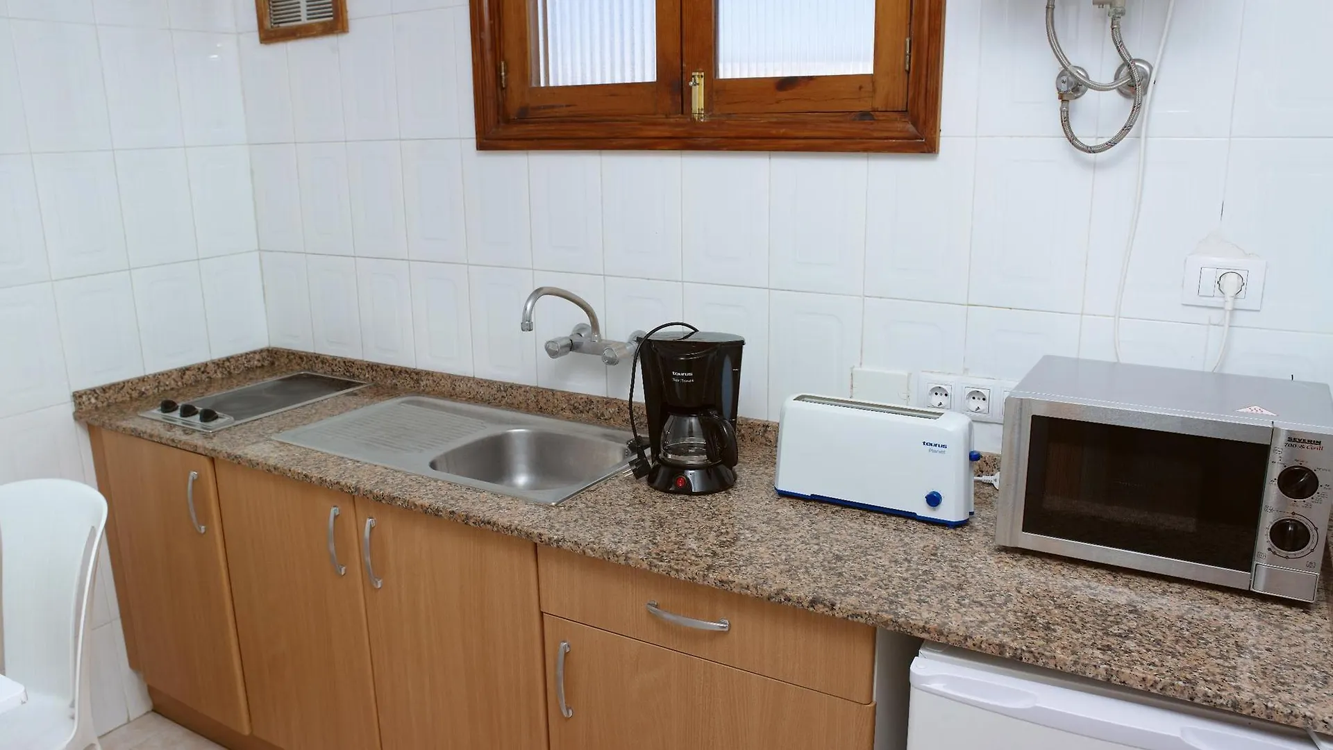 Apartamentos Strelitzias Πλάγια ντελ Ινγκλές 0*,